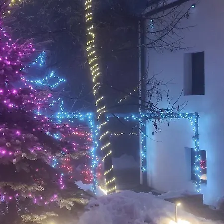 בית אירוח S&f Maniowy